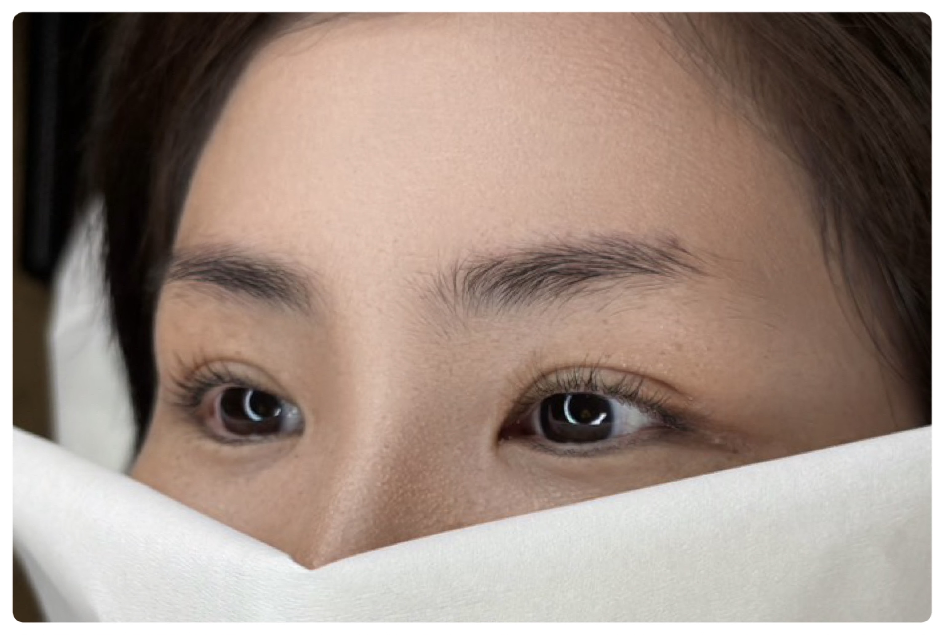 30代の自眉が薄い部分にパウダーで仕上げたブロウ(眉)アートメイク